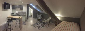 Studio, étage 3, spacieux refait à neuf